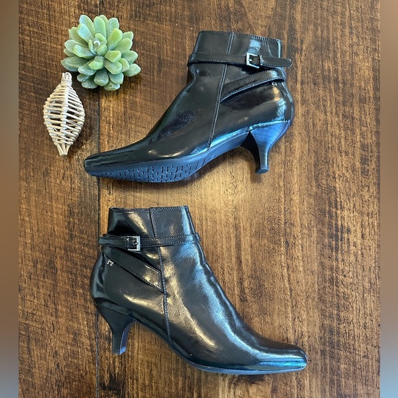 Etienne Aigner | Black Faux Leather Kitten Heel Ankle Boot, Size 10 - Picture 1 of 11